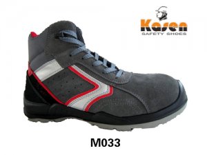 M033