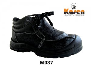 M037